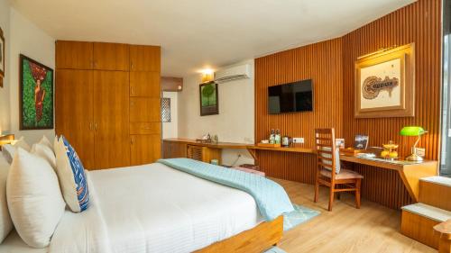 tree of life eila art hotel manali