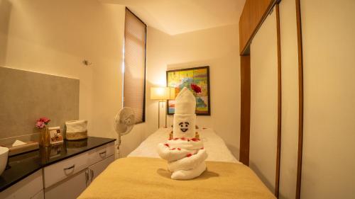 tree of life eila art hotel manali
