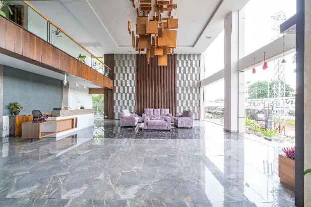 hylife hotel and convention