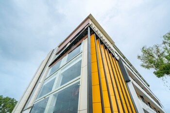 Hylife Hotel And Convention,Mancherial>>Laxettipet,2 star