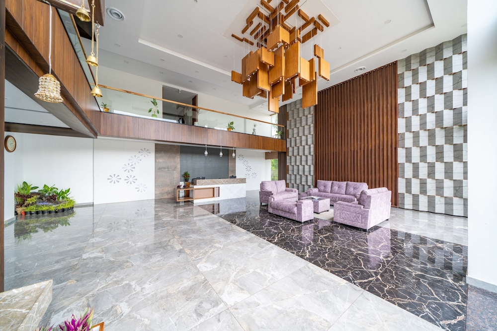hylife hotel and convention