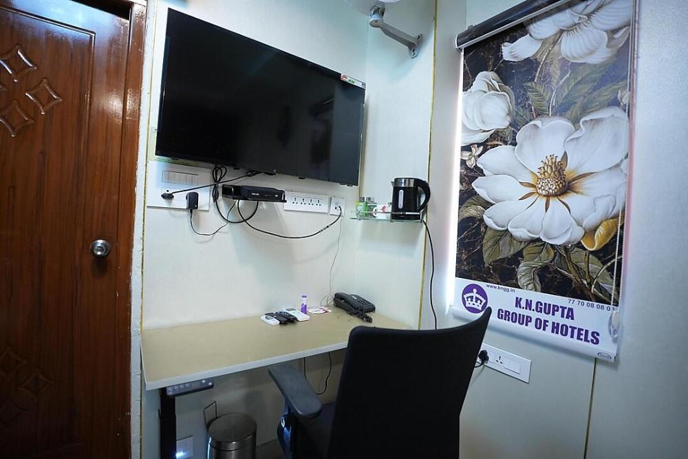 k n gupta group of hotel castle