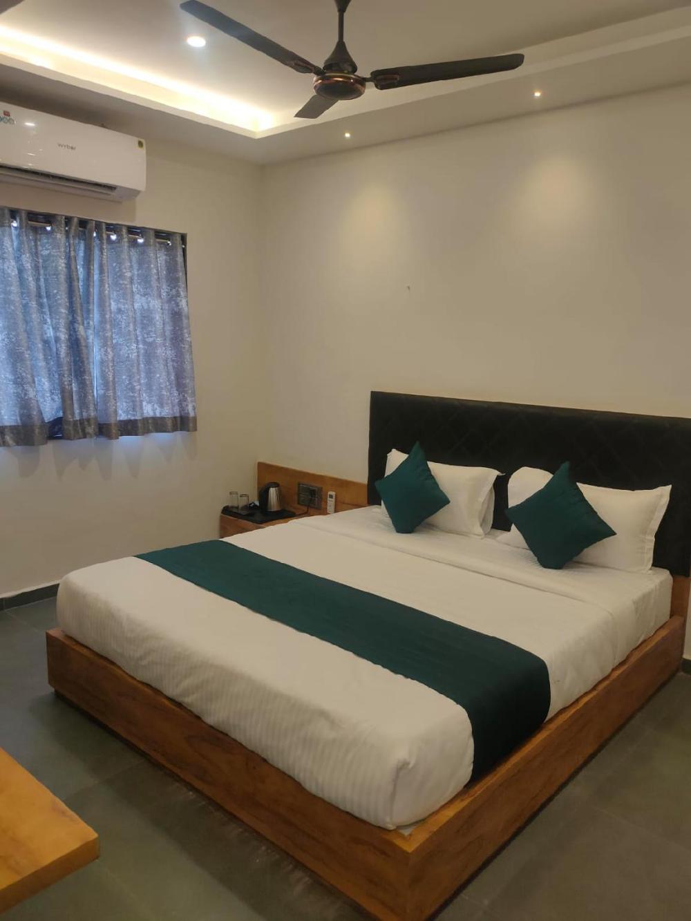 hotel fun imperial morbi