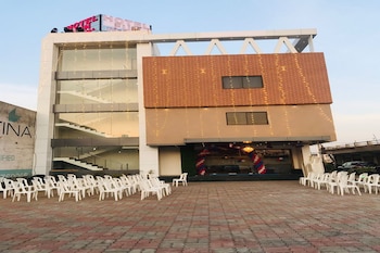 hotel fun imperial morbi