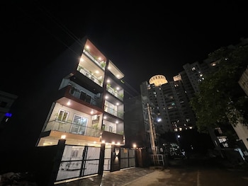 lime tree 2 bhk apartment golf course