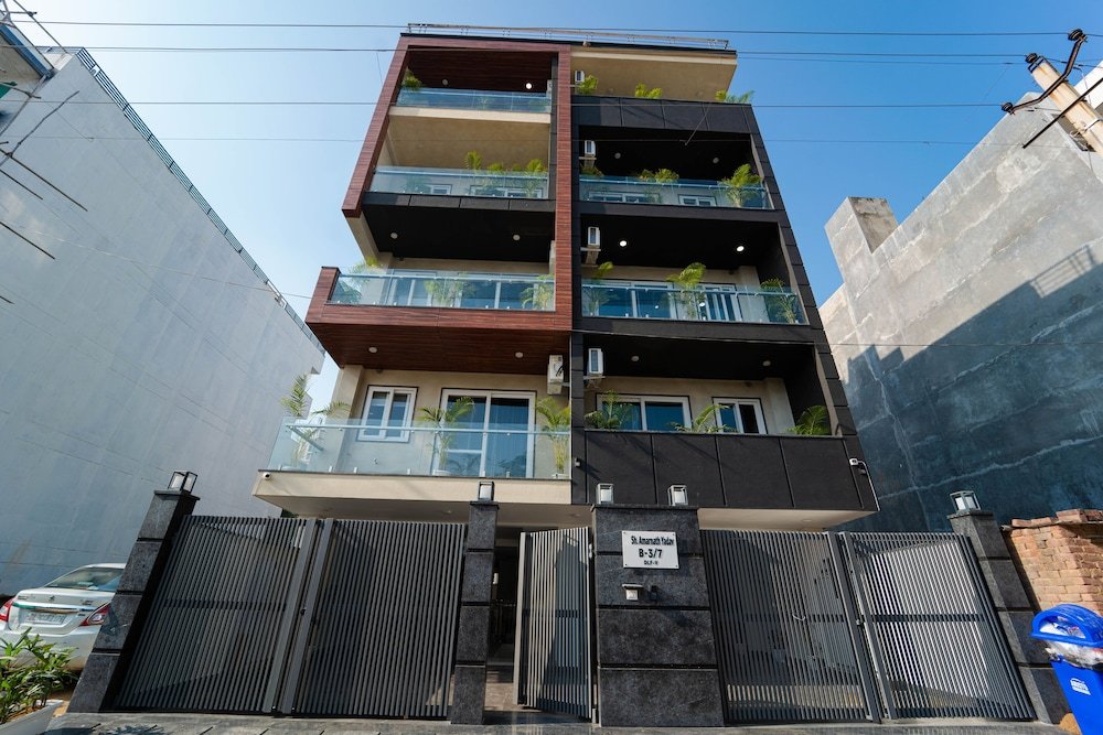 Lime Tree 2 Bhk Apartment Golf Course,India>>Gurugram,4 star