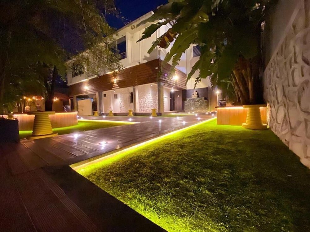 Sky Taj Villa 5 Bhk,Shahapur>>Igatpuri,2 star