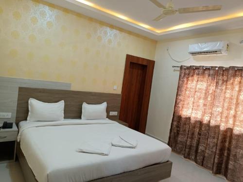 hotel rajwada palace