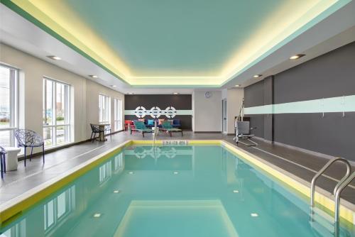 tru by hilton toronto airport west