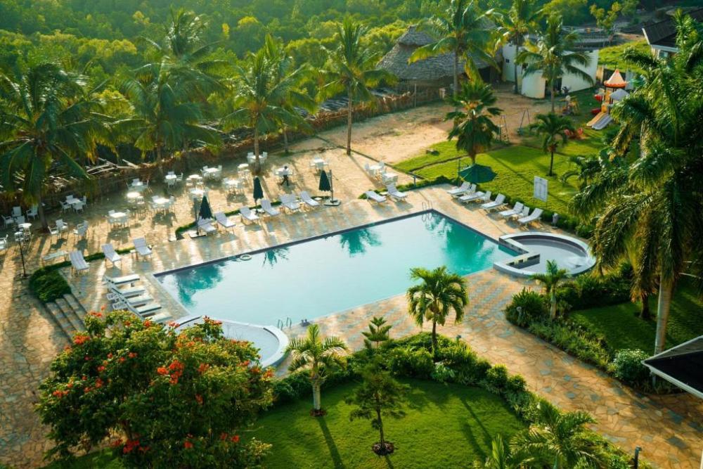 tanga beach resort and spa