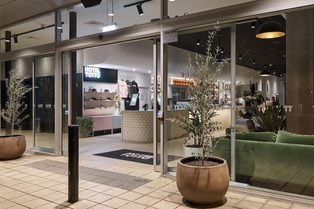 hotel totto wollongong