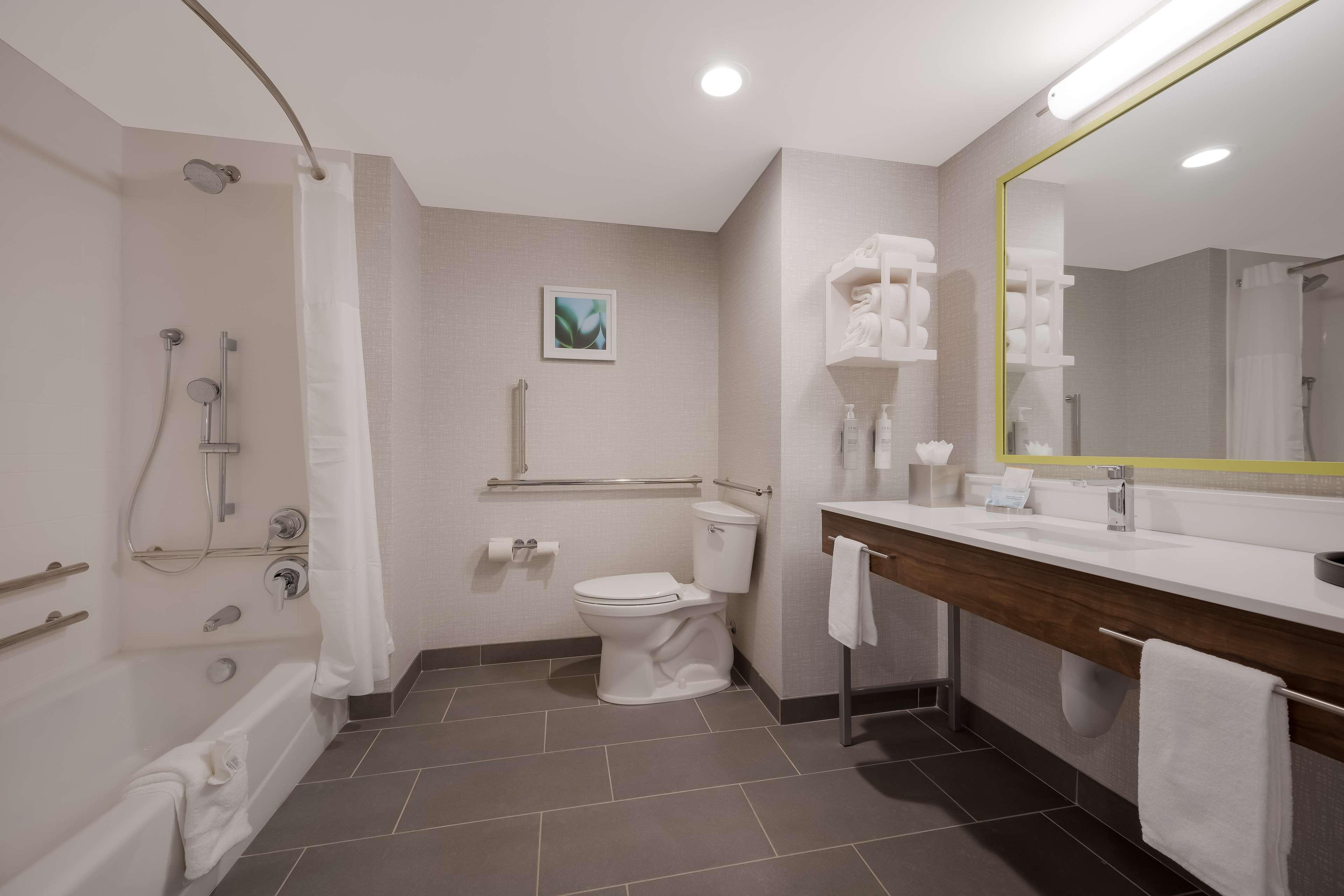 hampton inn detroit southfield