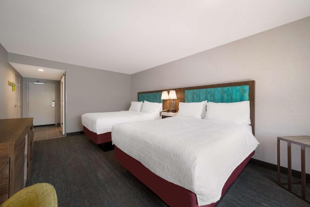 hampton inn detroit southfield