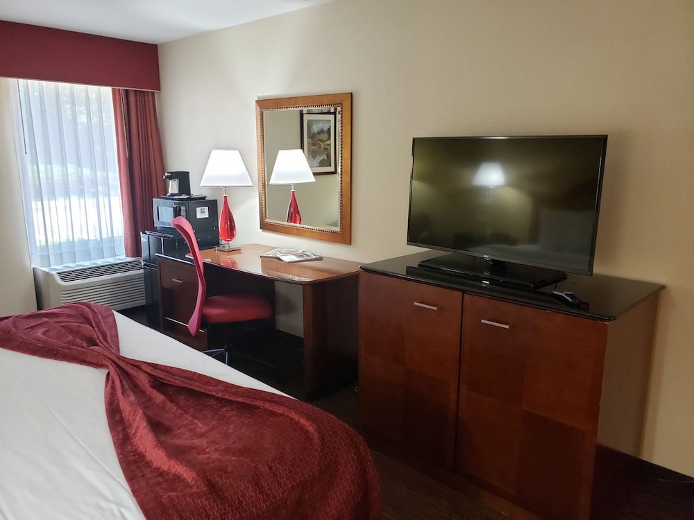 hampton inn detroit southfield