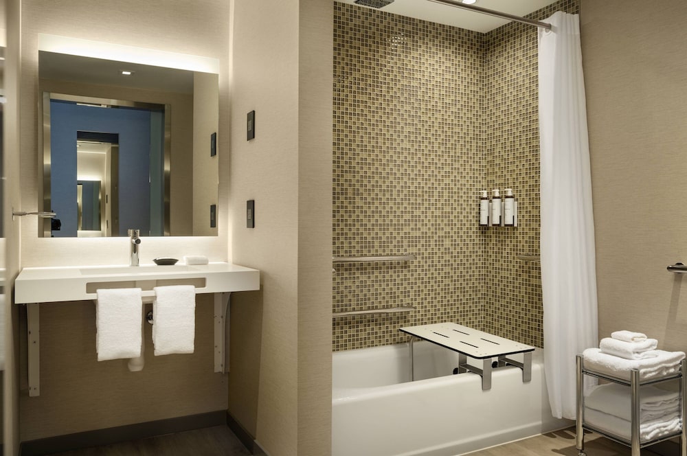 ac hotel oakland downtown