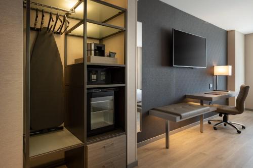 ac hotel oakland downtown