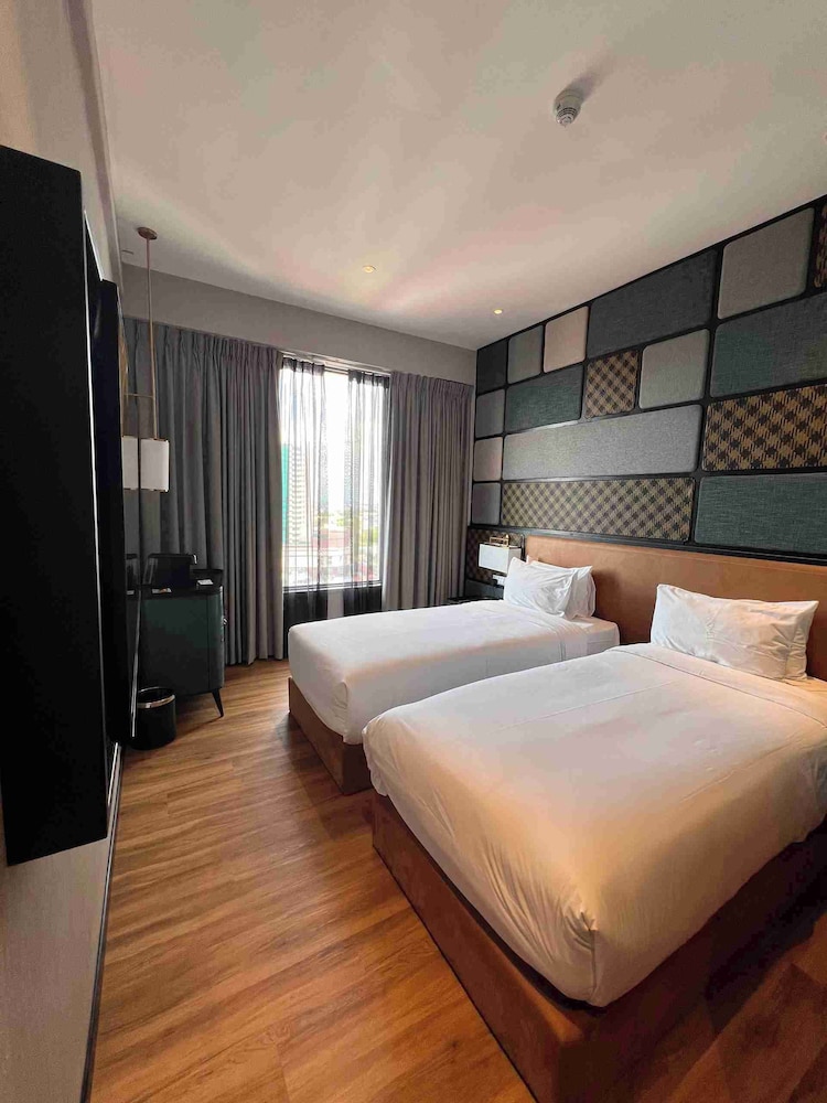 mercure miri city centre