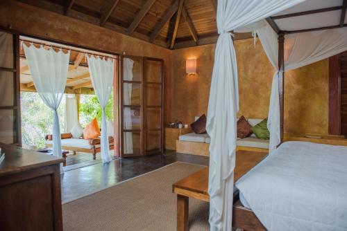 laluna boutique hotel and villas