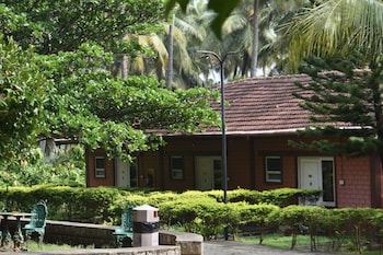 ibex river resort pollachi