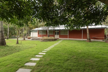 ibex river resort pollachi