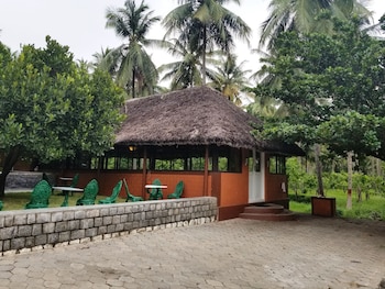 ibex river resort pollachi