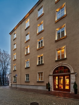 garamond a tribute portfolio hotel