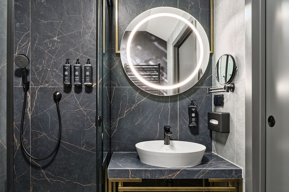 garamond a tribute portfolio hotel