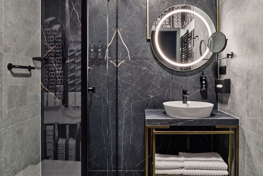 garamond a tribute portfolio hotel