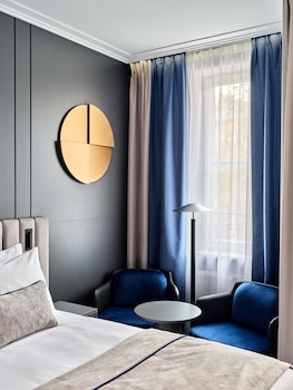garamond a tribute portfolio hotel