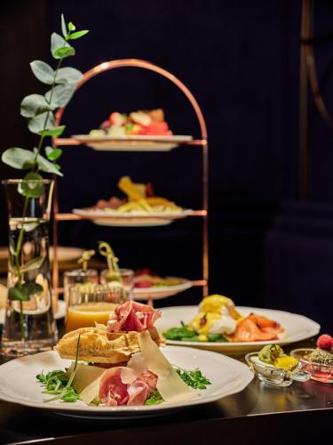 garamond a tribute portfolio hotel