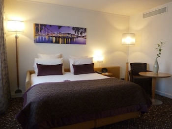 mercure lyon charbonnieres