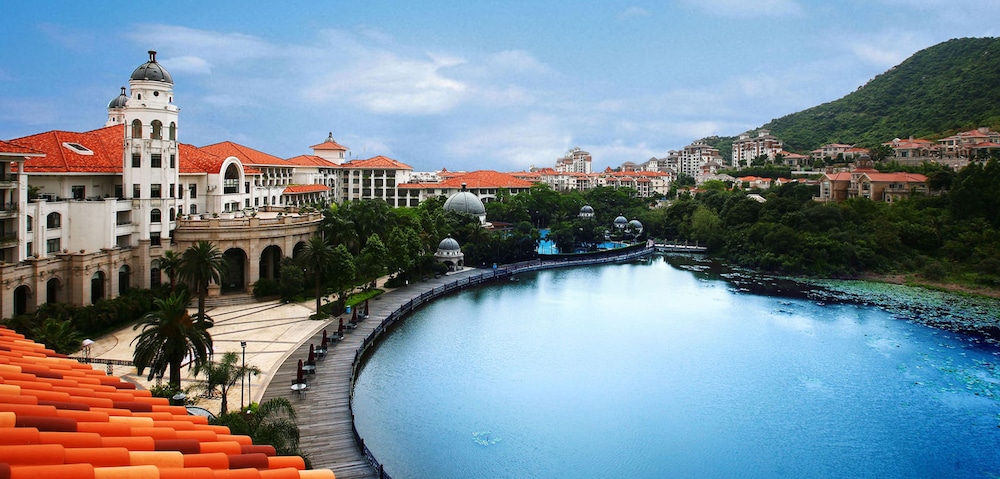 the phoenix city hotel guangzhou