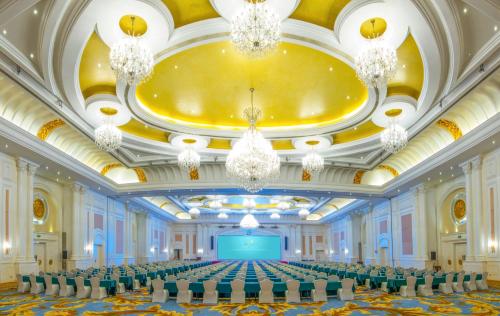 the phoenix city hotel guangzhou