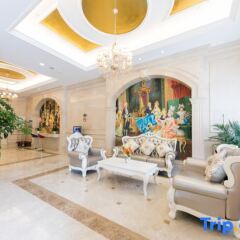 Vienna Hotel (Shanghai Jinshanwei Railway Station City Beach Shop),,0 star