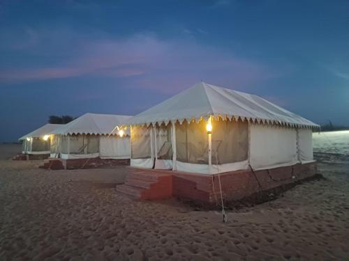 bikaner desert camp and resort