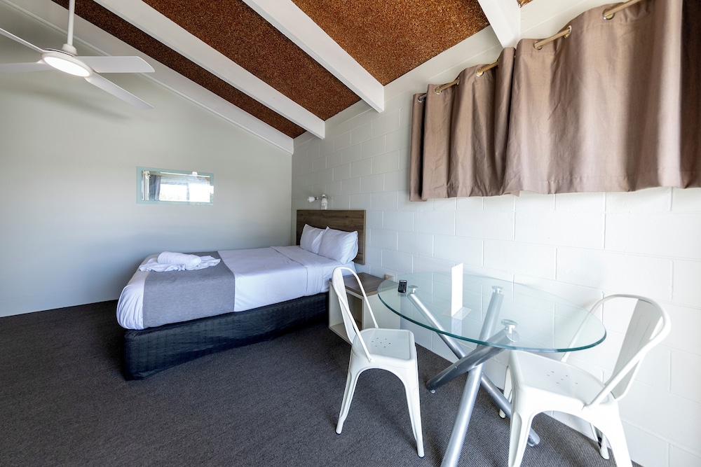 breeze inn ulladulla