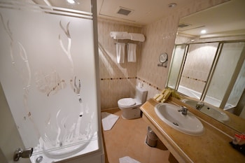 xperience kiroseiz resort and aqua park