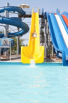 xperience kiroseiz resort and aqua park