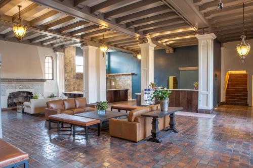 hotel petaluma tapestry collection by hilton