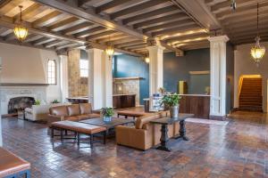 hotel petaluma tapestry collection by hilton