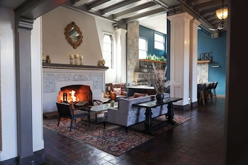 Hotel Petaluma, Tapestry Collection By Hilton,,4 star