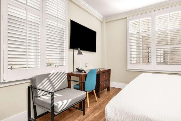 hotel petaluma tapestry collection by hilton