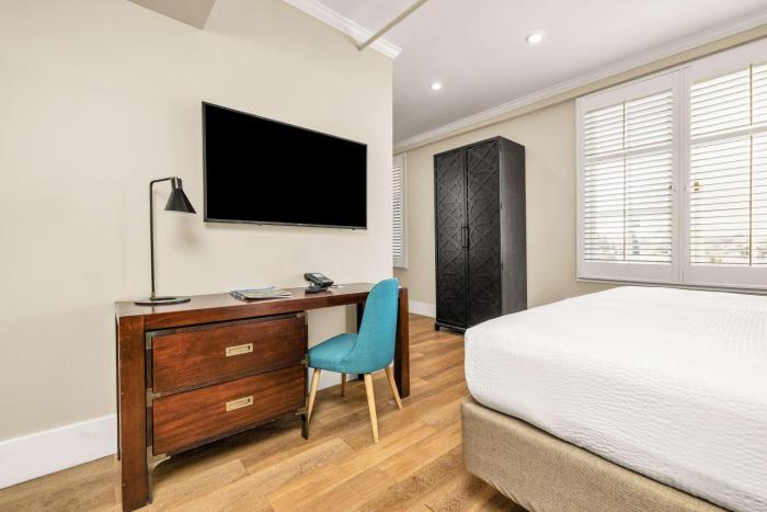 hotel petaluma tapestry collection by hilton