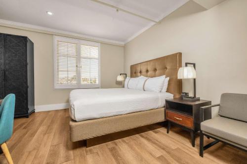 hotel petaluma tapestry collection by hilton