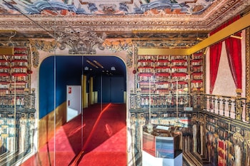 hastens sleep spa cbr boutique hotel