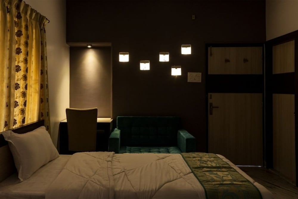 simi international the imperial