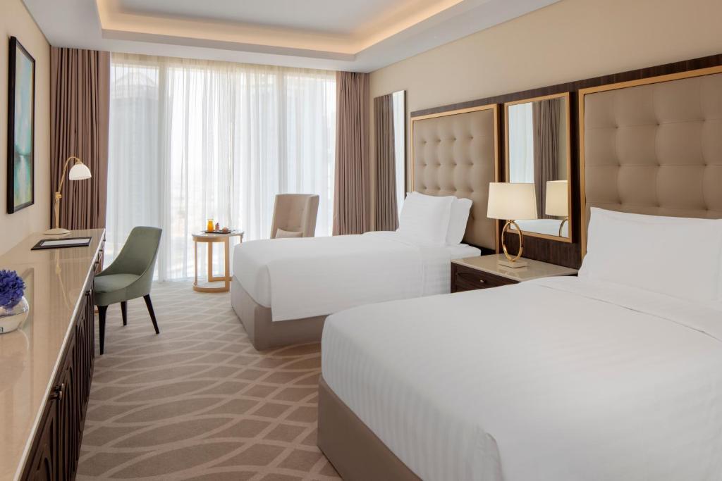 dusit hotel and suites