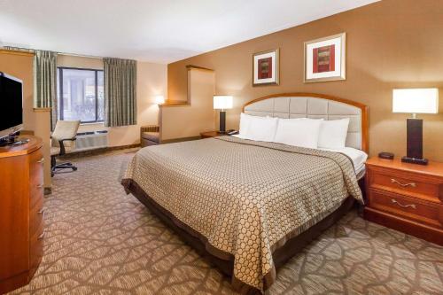 Quality Inn & Suites,Near Furnace Run Metro Park,3 star