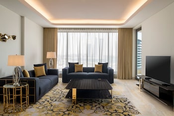 agora doha autograph collection