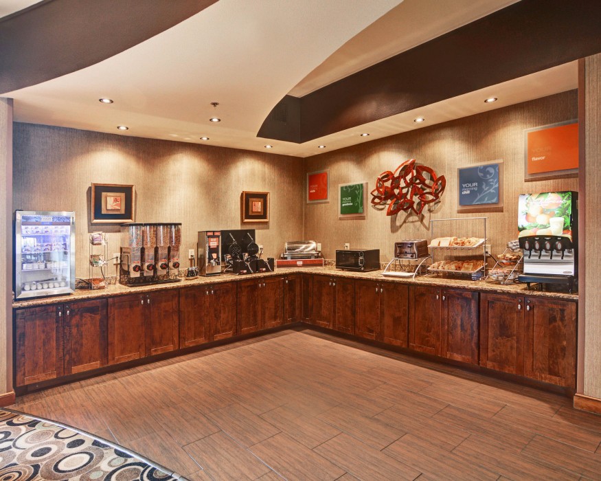 comfort suites near northeast mall